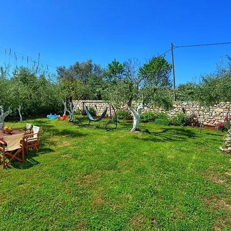 فيلة Elaia By Posarellivillas *